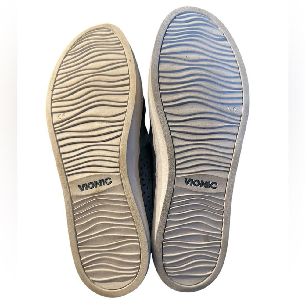 Vionic Women’s Size 10 Blue Nubuck Leather Slip On Sneakers - Picture 7 of 7